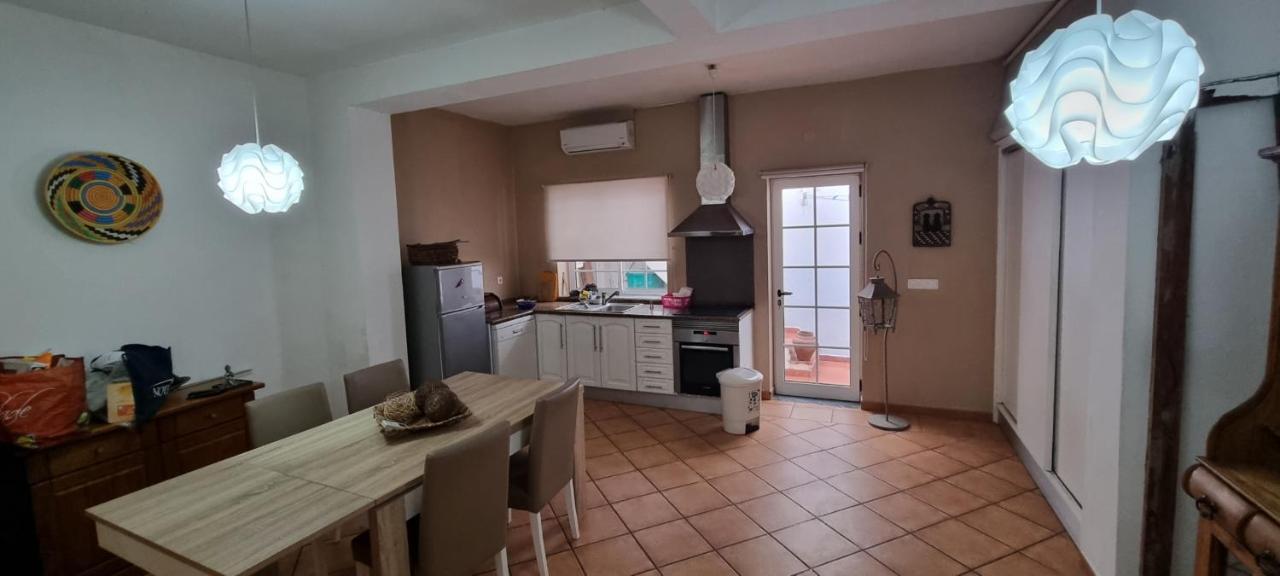 Casa Da Rua Da Fonte Villa Ferreira Do Alentejo Eksteriør bilde